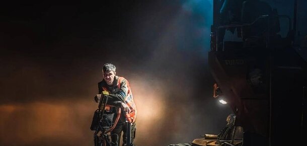 Строительство дорог — это не просто труд, а настоящее искусство!